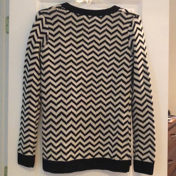 Piperlime black and white women’s cardigan sweater - Picture 3 of 3